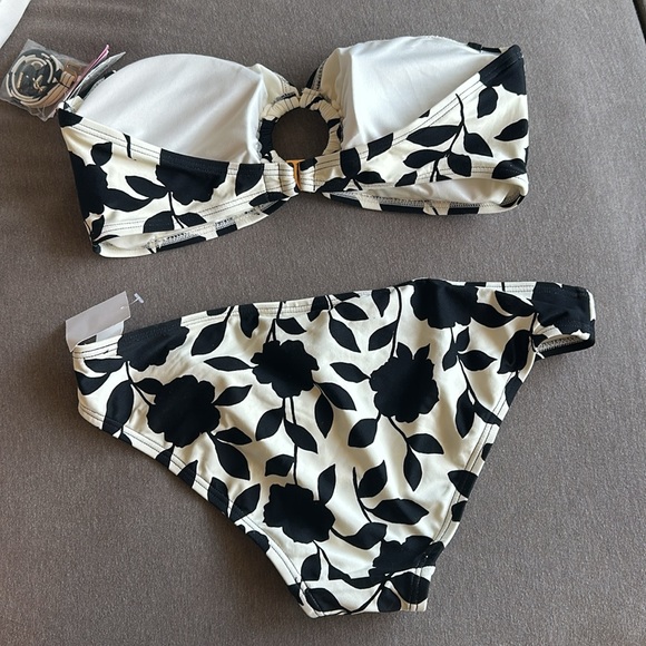 NWT Kate Spade Black & Cream floral Bikini - Picture 3 of 5